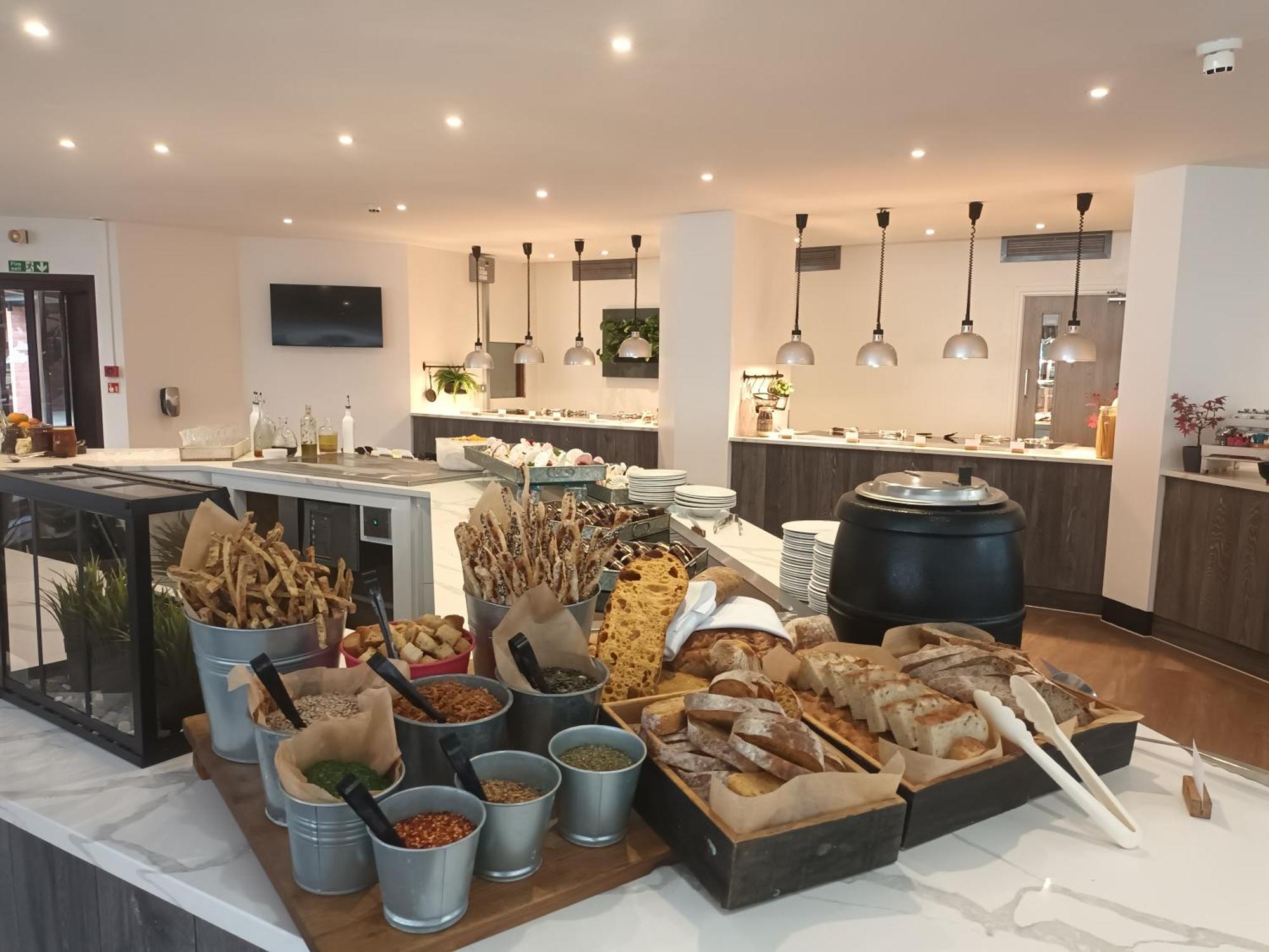 Cim Business Centre Hotel 3*